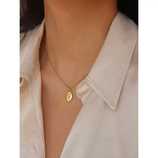Rose Signet Necklace
